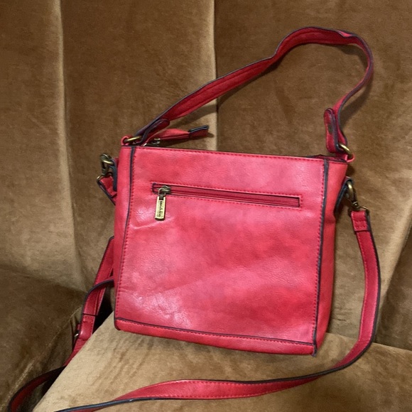 Red purse - Picture 2 of 3